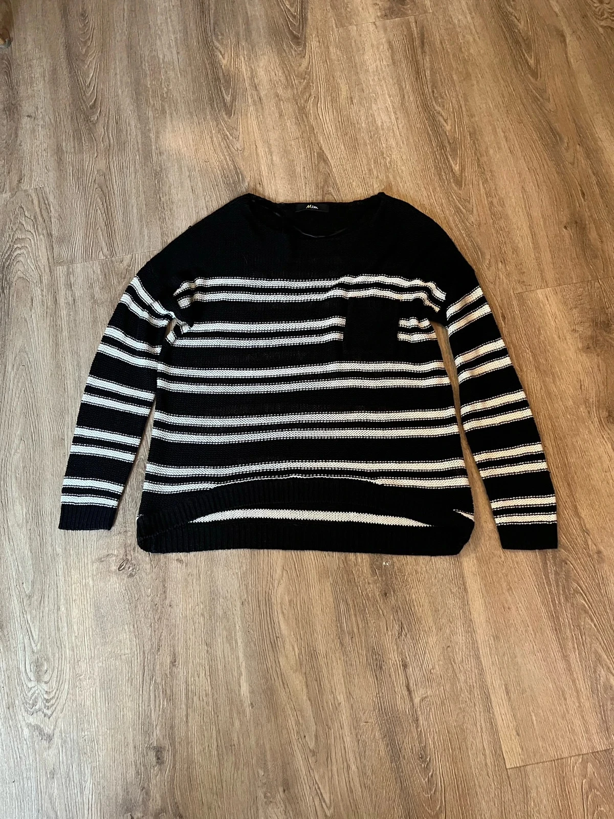 Pull pour femme Mim taille XS couleur blanc noir très bon état